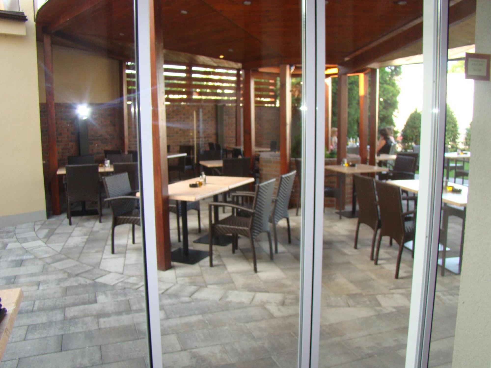 Penzion Royal Trencin Exterior foto