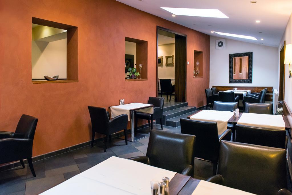Penzion Royal Trencin Exterior foto